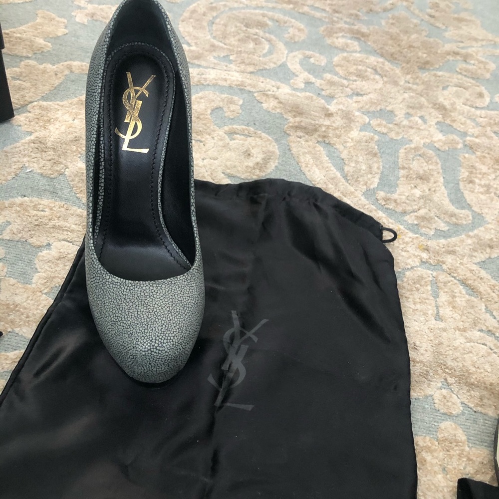 YSL Only worn twice - Picture 6 of 6